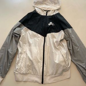 Stylish kids Nike jacket like new